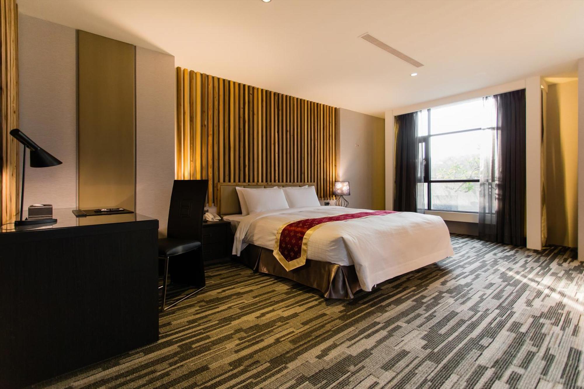 Chiayi Oriental Pearl International Hotel Fanlu Exteriör bild