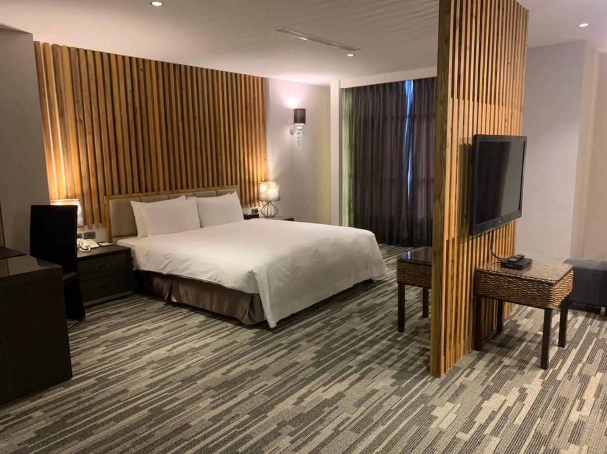 Chiayi Oriental Pearl International Hotel Fanlu Exteriör bild