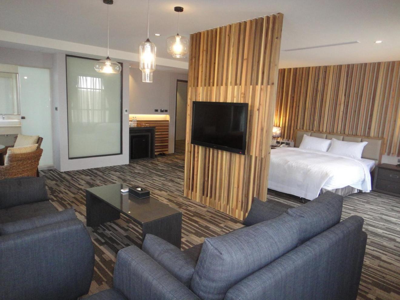 Chiayi Oriental Pearl International Hotel Fanlu Exteriör bild